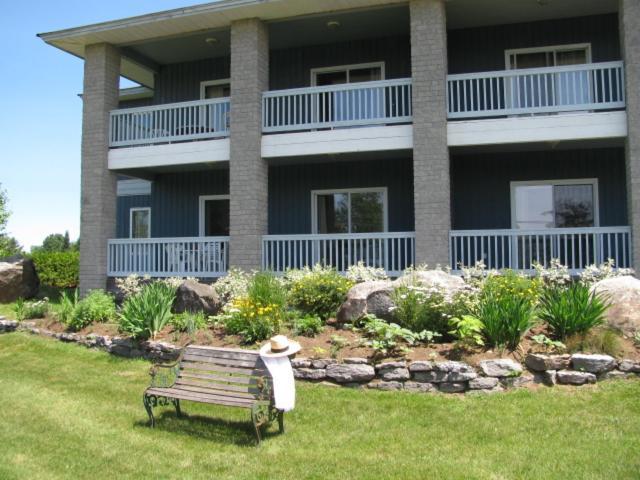 Highlands Four Season Resort Calabogie Dış mekan fotoğraf